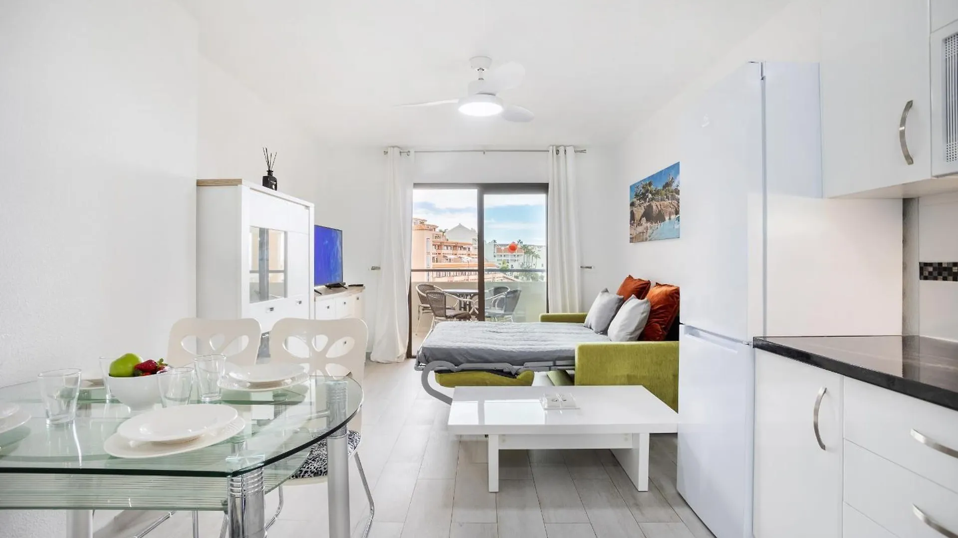Castle Harbour Holiday Home Heated Pool Views By Lovetenerife Los Cristianos  Los Cristianos (Tenerife)