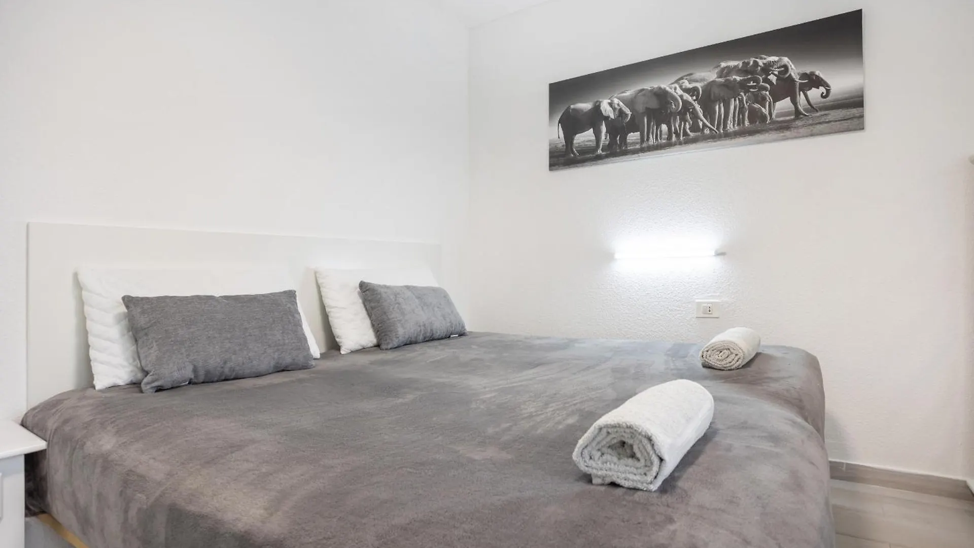 Castle Harbour Holiday Home Heated Pool Views By Lovetenerife Los Cristianos  Apartment Los Cristianos (Tenerife)
